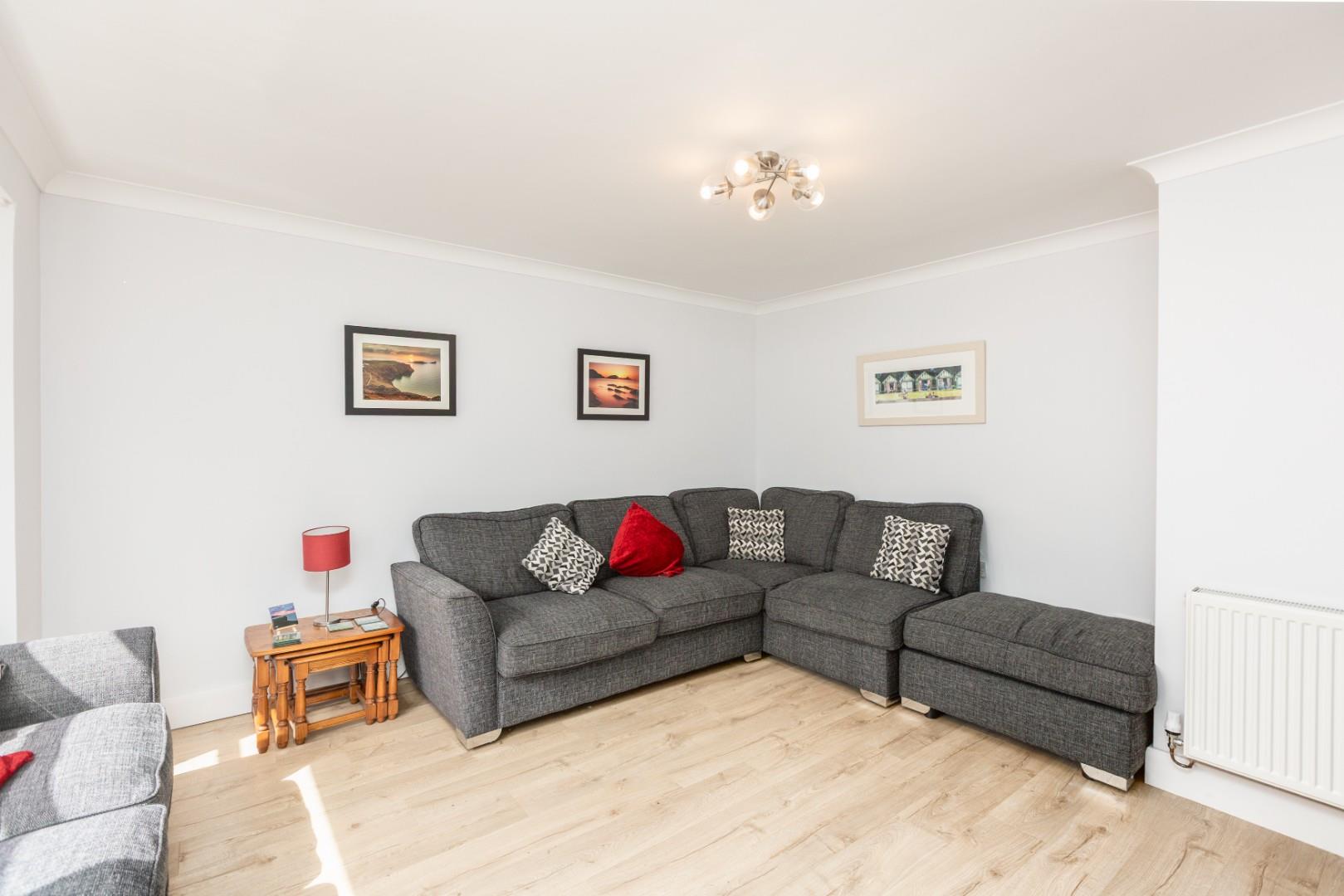 Overland Close, Mumbles, Swansea, SA3 4LR
